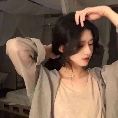 千钧。一发